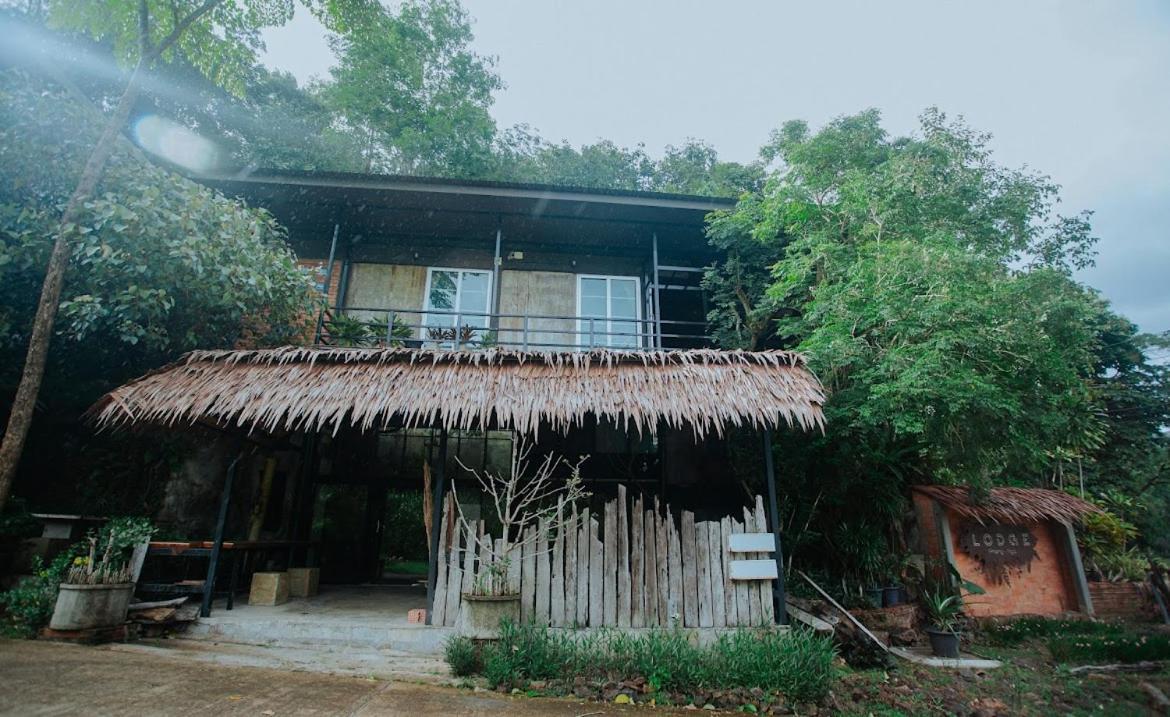 Lodge Phang Nga Boutique Exterior foto